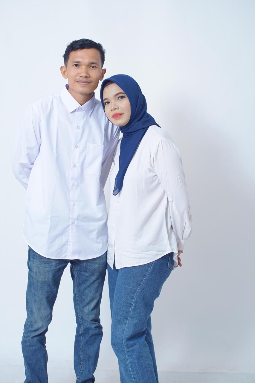 Fitri & Hendra (1) Fitri & Hendra (1)