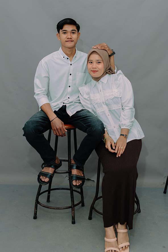 Mely & Rizky (2) Mely & Rizky (2)
