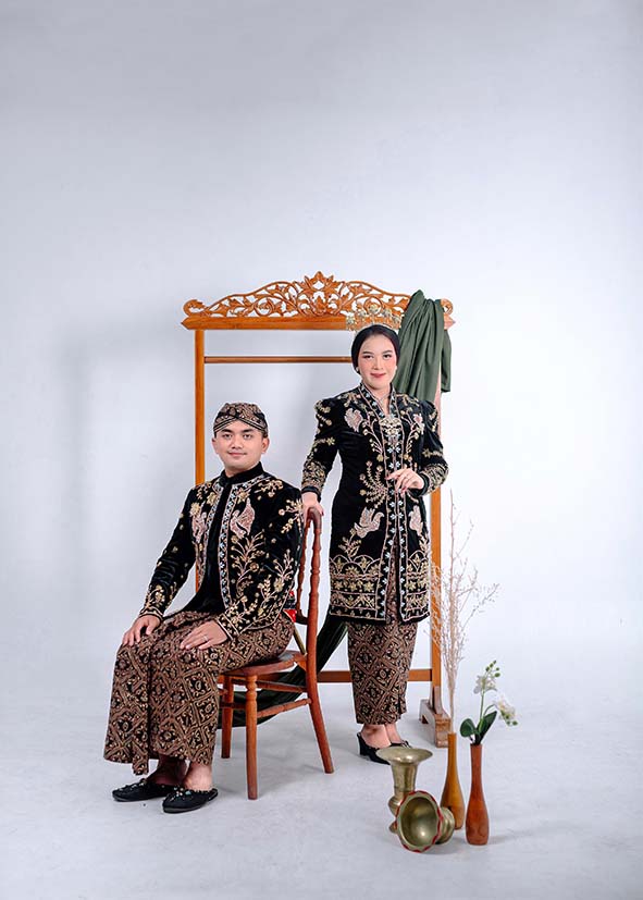 Wase & Arischa (13)