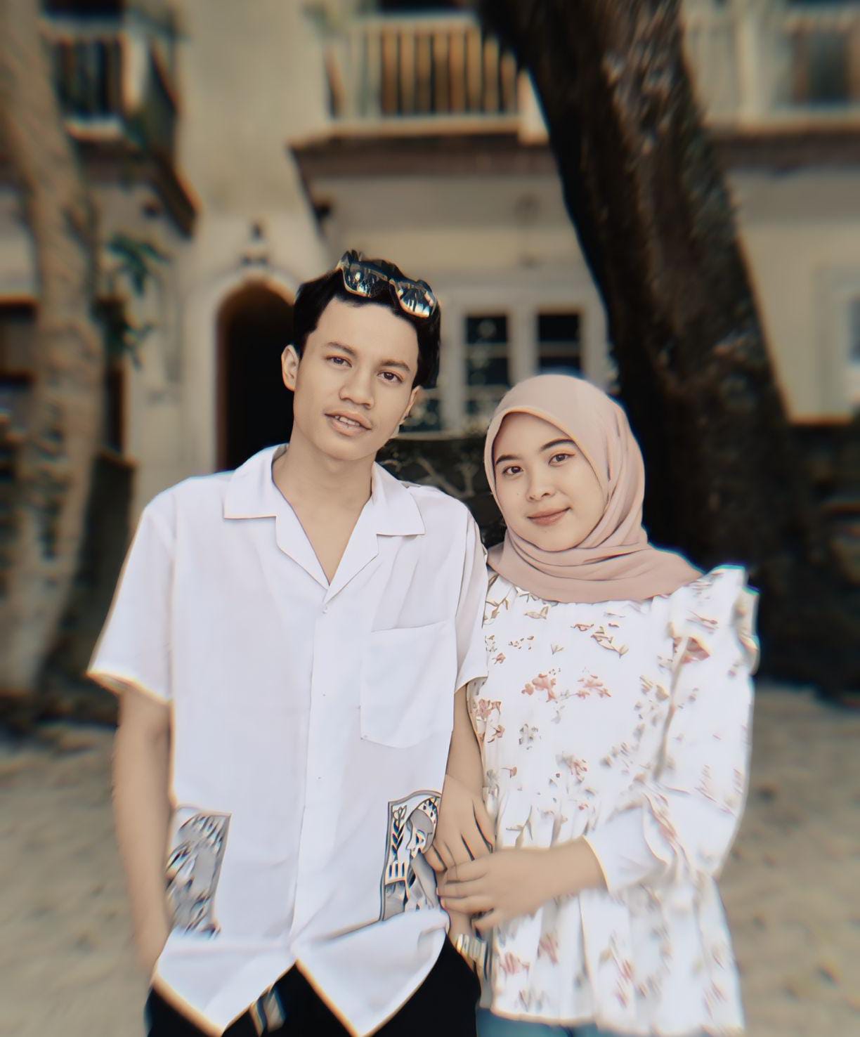 Risma & Azrul (1) Risma & Azrul (1)