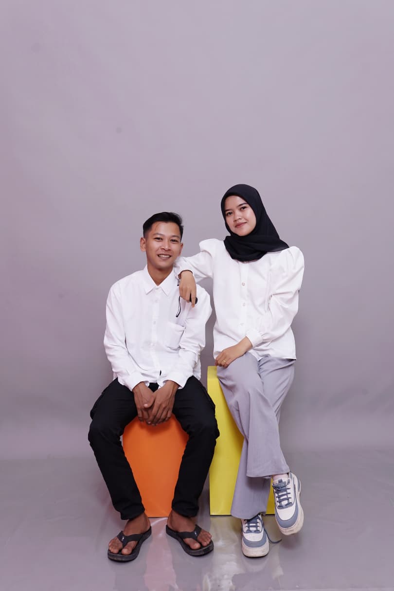 Putri & Fajar (1) Putri & Fajar (1)