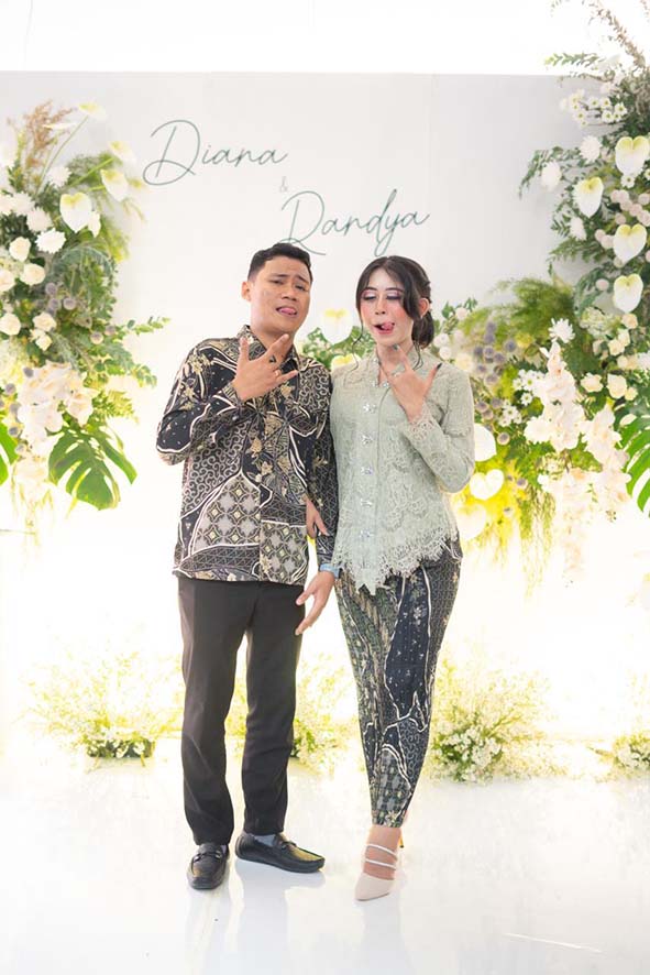 Randya & Diana (2)