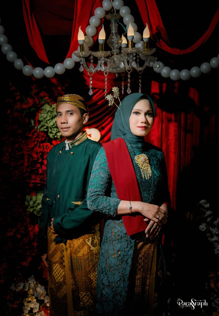 Hayati & Hanapi (1) Hayati & Hanapi (1)